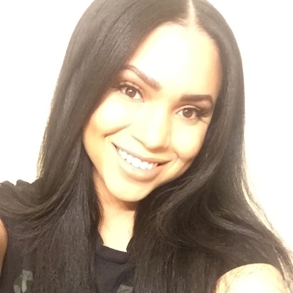 Meet your Posher, Kaay - Picture 1 of 1